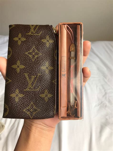 louis vuitton keychain replica|keychain louis vuitton wallet.